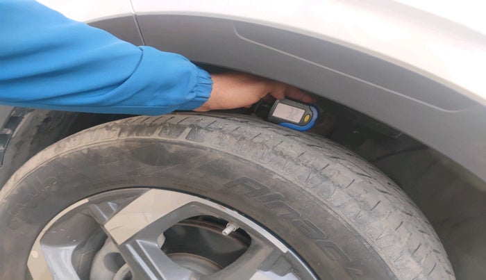 2021 Hyundai VENUE SX PLUS 1.0 TURBO DCT, Petrol, Automatic, 72,475 km, tyre