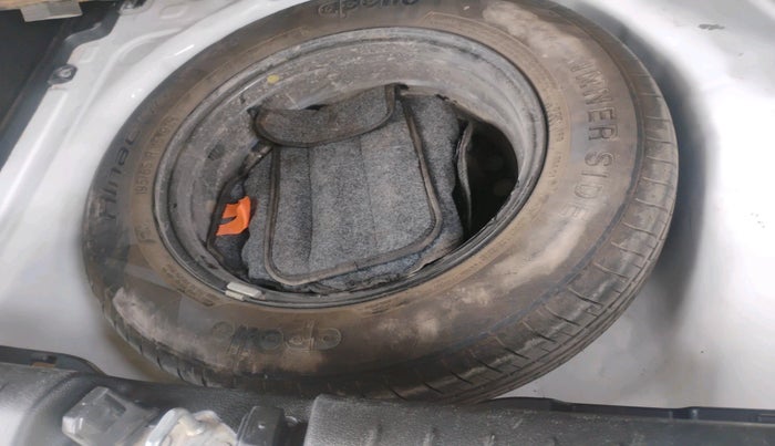 2021 Hyundai VENUE SX PLUS 1.0 TURBO DCT, Petrol, Automatic, 72,475 km, tyre