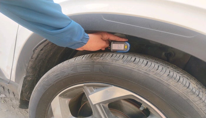 2021 Hyundai VENUE SX PLUS 1.0 TURBO DCT, Petrol, Automatic, 72,475 km, tyre