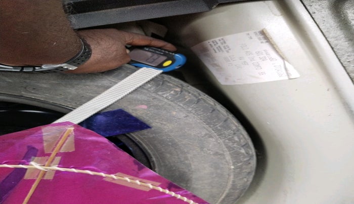 2013 Volkswagen Polo COMFORTLINE 1.2L PETROL, Petrol, Manual, 30,821 km, tyre