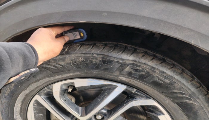 2023 KIA CARENS  PRESTIGE PLUS 1.5 TURBO PETROL DCT 7 STR, Petrol, Automatic, 31,326 km, tyre