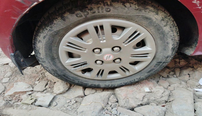 2013 Hyundai i10 MAGNA 1.1, Petrol, Manual, 99,900 km, tyre