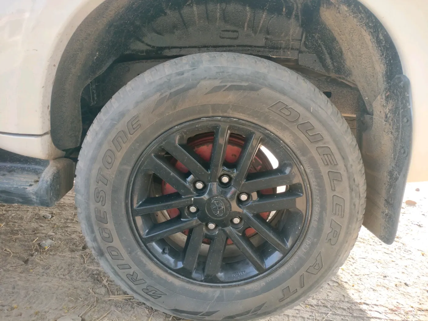 2014 Toyota Fortuner 3.0 4X2 MT, Diesel, Manual, 1,59,600 km, tyre