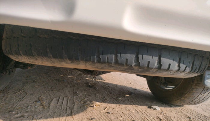 2014 Toyota Fortuner 3.0 4X2 MT, Diesel, Manual, 1,58,789 km, tyre