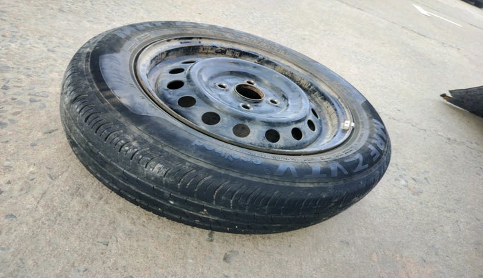 2022 Maruti WAGON R MAV VX, Petrol, Manual, 31,900 km, tyre