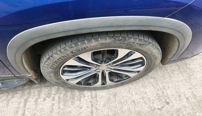 2021 MG HECTOR PLUS SHARP 1.5 PETROL TURBO HYBRID MT 6-STR, Petrol, Manual, 63,526 km, tyre