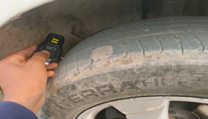 2012 Renault Duster 110 PS RXZ DIESEL, Diesel, Manual, 2,04,776 km, tyre