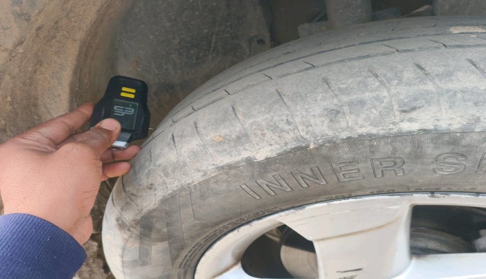 2012 Renault Duster 110 PS RXZ DIESEL, Diesel, Manual, 2,04,776 km, tyre