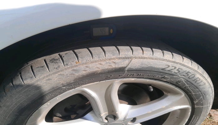 2012 Audi A4 2.0 TDI, Diesel, Automatic, 87,623 km, tyre