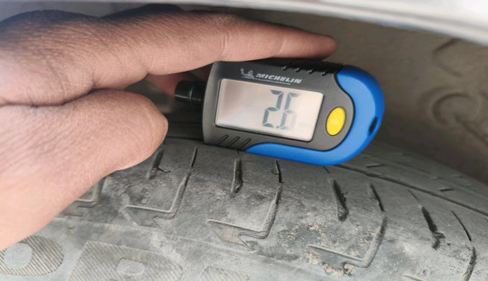 2020 Maruti Celerio VXI CNG, Petrol, Manual, 91,310 km, tyre