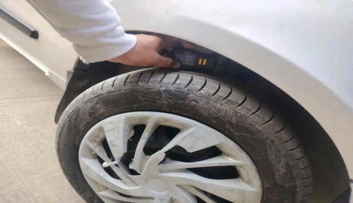 2010 Maruti Alto K10 VXI, Petrol, Manual, 80,508 km, tyre