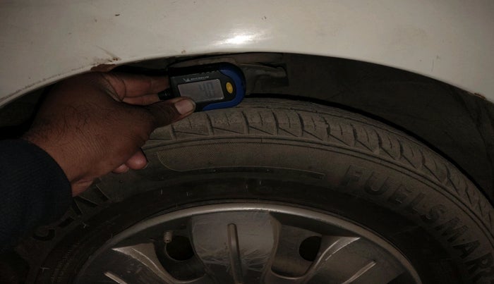 2010 Hyundai i10 MAGNA 1.2 AT, Petrol, Automatic, 99,387 km, tyre