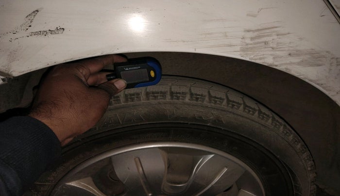 2010 Hyundai i10 MAGNA 1.2 AT, Petrol, Automatic, 99,387 km, tyre