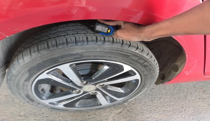 2020 Tata ALTROZ XZ PETROL, Petrol, Manual, 31,509 km, tyre