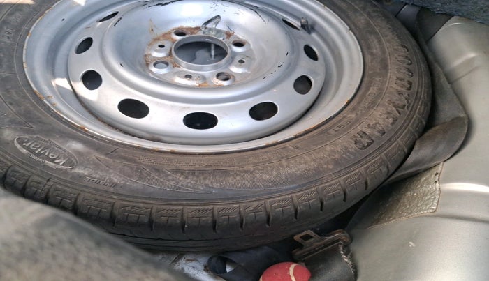 2016 Tata Tiago XZ PETROL, Petrol, Manual, 1,04,829 km, tyre