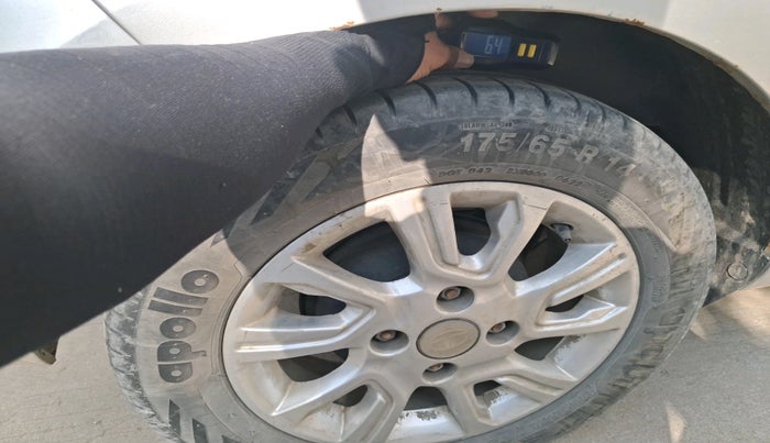 2016 Tata Tiago XZ PETROL, Petrol, Manual, 1,04,829 km, tyre