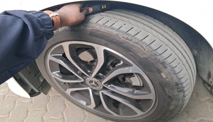 2021 Mercedes Benz C Class C 220d PROGRESSIVE, Diesel, Automatic, 33,258 km, tyre