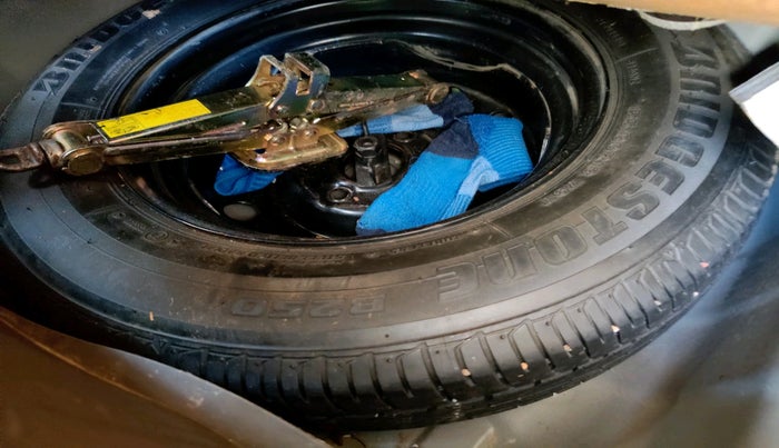 2013 Hyundai i10 SPORTZ 1.2, Petrol, Manual, 91,387 km, tyre