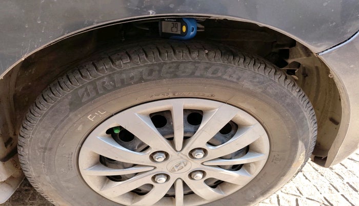 2013 Hyundai i10 SPORTZ 1.2, Petrol, Manual, 91,387 km, tyre