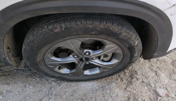 2021 KIA SELTOS HTK PLUS 1.5 DIESEL, Diesel, Manual, 1,46,906 km, tyre