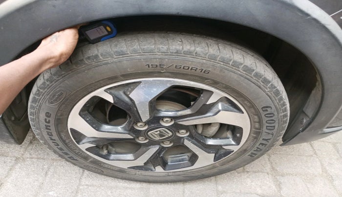 2017 Honda BR-V 1.5L I-VTEC V CVT, Petrol, Automatic, 70,901 km, tyre