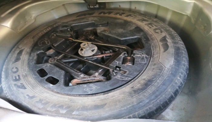 2010 Hyundai i10 MAGNA 1.2, Petrol, Manual, 60,964 km, tyre