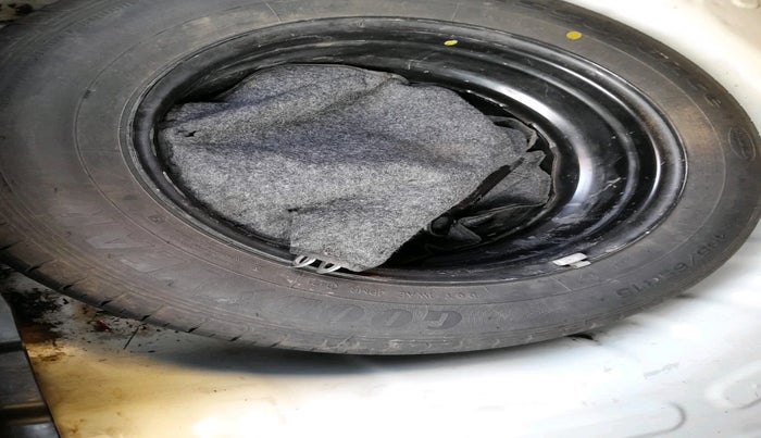 2021 KIA SONET HTX 1.0 IMT, Petrol, Manual, 79,174 km, tyre