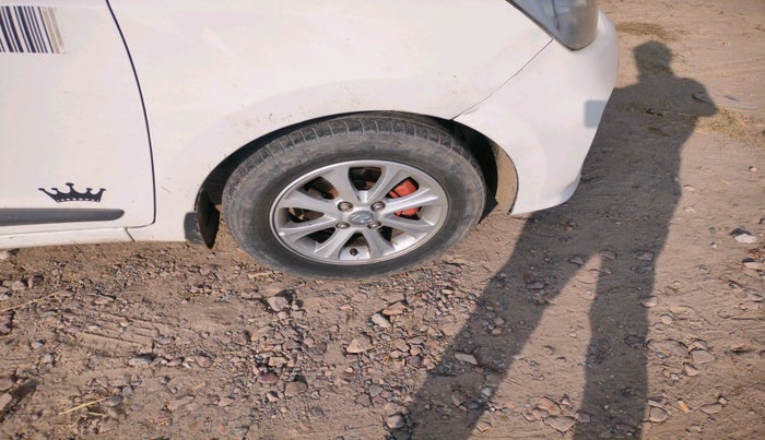 2015 Hyundai Grand i10 ASTA 1.1 CRDI, Diesel, Manual, 85,174 km, tyre