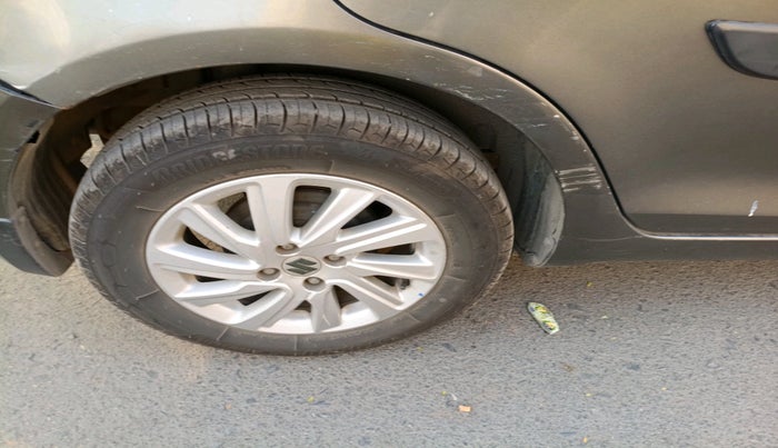 2016 Maruti Swift Dzire ZDI AMT, Diesel, Automatic, 77,096 km, tyre