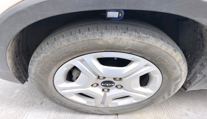 2021 KIA SONET HTK PLUS 1.0 IMT, Petrol, Manual, 19,150 km, tyre