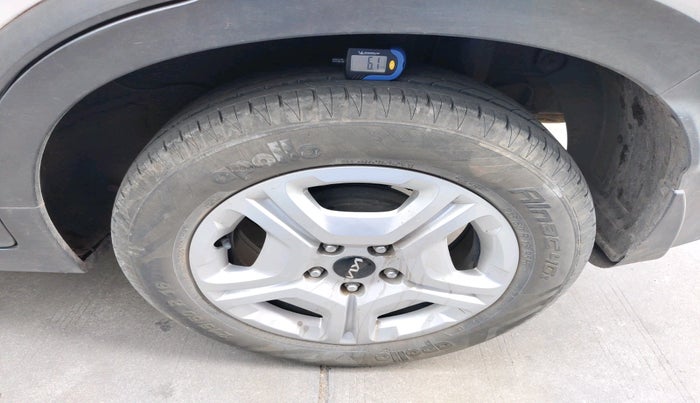 2021 KIA SONET HTK PLUS 1.0 IMT, Petrol, Manual, 19,150 km, tyre