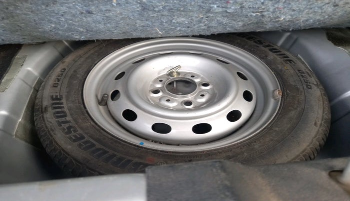 2017 Tata Tiago XZ PETROL, Petrol, Manual, 60,714 km, tyre