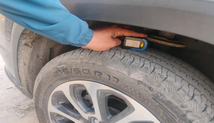 2023 Maruti Grand Vitara ZETA SMART HYBRID, Petrol, Manual, 44,244 km, tyre