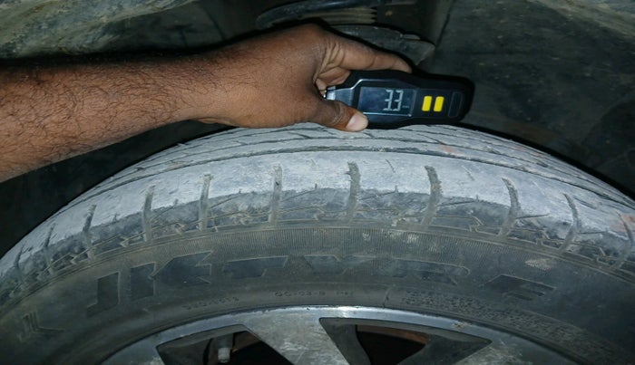 2014 Nissan Terrano XL D PLUS, Diesel, Manual, 63,960 km, tyre