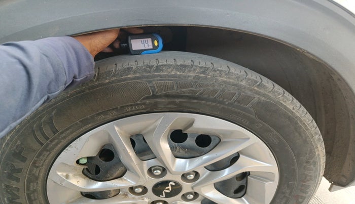 2023 KIA CARENS PRESTIGE 1.5 DIESEL IMT 7 STR, Diesel, Manual, 19,811 km, tyre