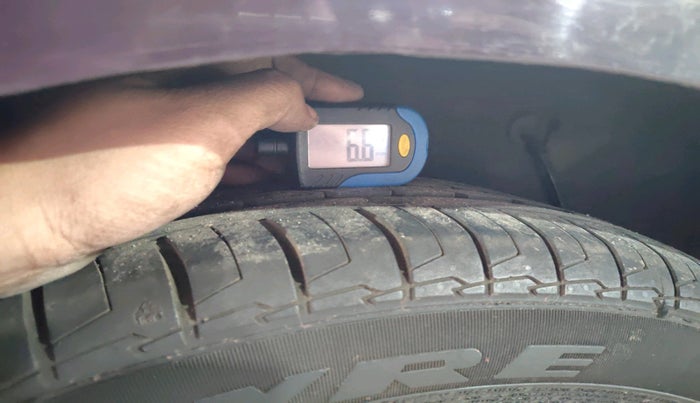 2012 Hyundai Verna FLUIDIC 1.6 CRDI SX, Diesel, Manual, 14,750 km, tyre