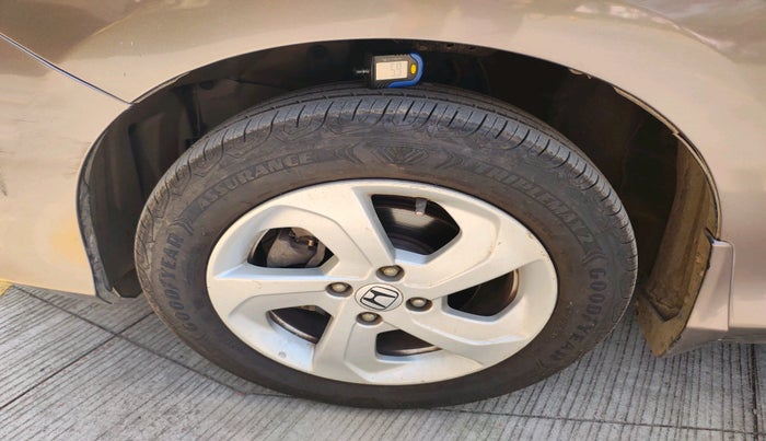 2015 Honda City 1.5L I-VTEC VX, Petrol, Manual, 24,962 km, tyre