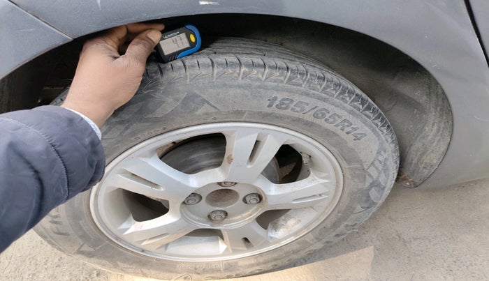 2011 Hyundai i20 SPORTZ 1.2, Petrol, Manual, 85,686 km, tyre