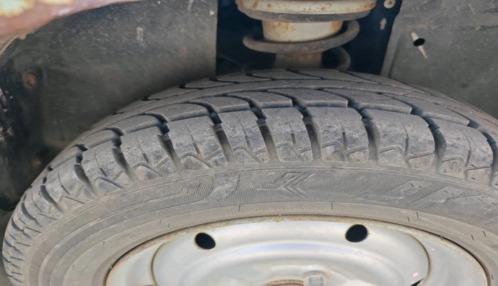 2010 Tata Nano CX, Petrol, Manual, 17,241 km, tyre