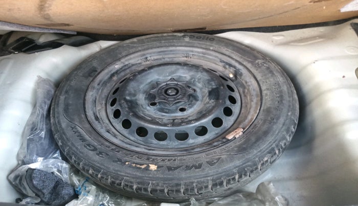 2017 Hyundai Grand i10 SPORTZ (O) 1.2 U2 CRDI, Diesel, Manual, 43,956 km, tyre