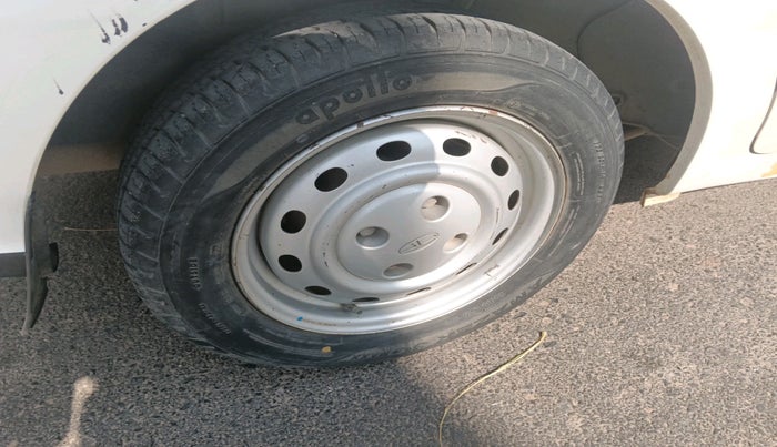 2014 Tata Indigo ECS LS TDI, Diesel, Manual, 1,28,173 km, tyre