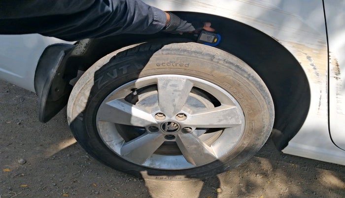 2016 Skoda Rapid 1.5 TDI CR STYLE PLUS AT, Diesel, Automatic, 1,15,896 km, tyre