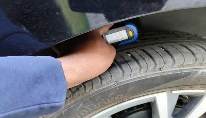 2024 Skoda SLAVIA STYLE 1.0L TSI AT, Petrol, Automatic, 4,050 km, tyre