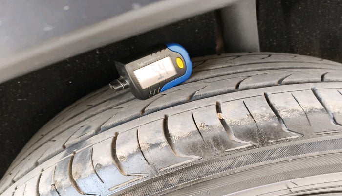 2018 Maruti Vitara Brezza ZDI PLUS, Diesel, Manual, 91,899 km, tyre