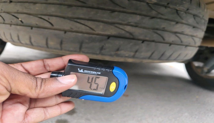 2019 Mahindra MARAZZO M8 8 STR, Diesel, Manual, 92,199 km, tyre