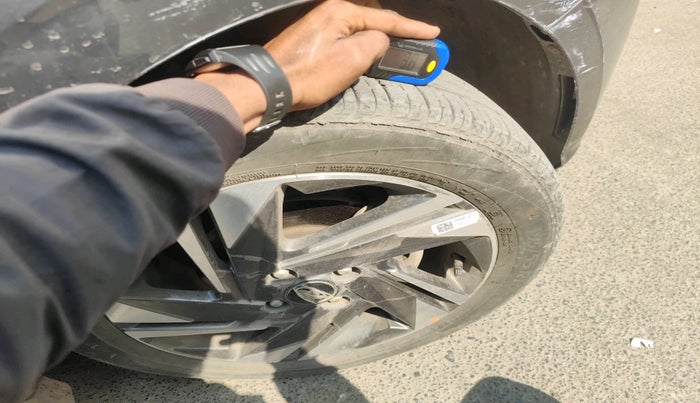 2022 Hyundai NEW I20 ASTA (O) 1.2 MT, Petrol, Manual, 18,399 km, tyre