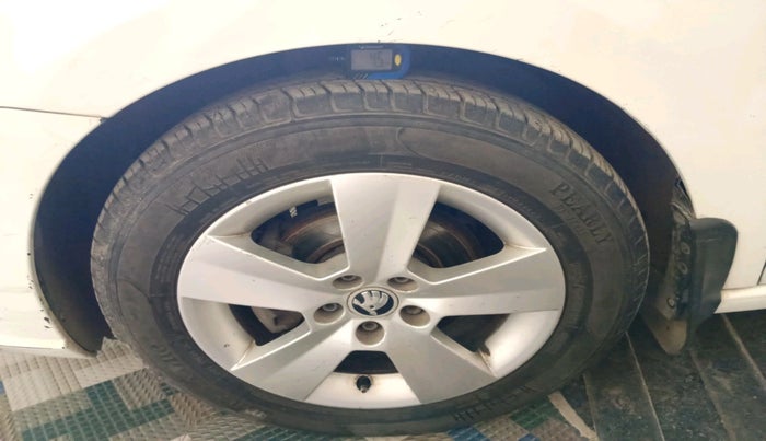 2017 Skoda Rapid STYLE 1.5 TDI, Diesel, Manual, 1,23,268 km, tyre