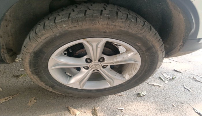 2019 Tata Harrier XT 2.0L KRYOTEC, Diesel, Manual, 96,348 km, tyre