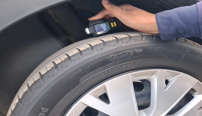 2024 Volkswagen TAIGUN COMFORTLINE 1.0 TSI MT, Petrol, Manual, 27,401 km, tyre