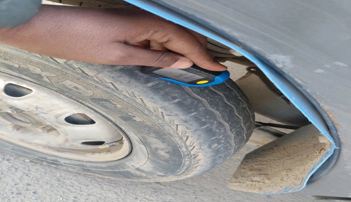 2018 Maruti Eeco 7 STR, Petrol, Manual, 1,10,471 km, tyre